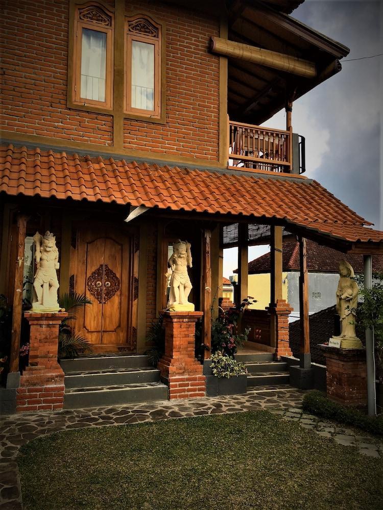 Meme Surung Guesthouse Munduk Dış mekan fotoğraf