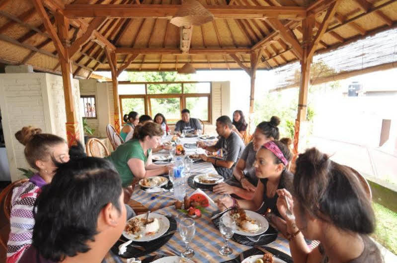 Meme Surung Guesthouse Munduk Dış mekan fotoğraf